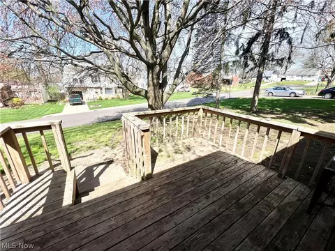 Exterior - 174 Mount Marie Ave NW, Canton, OH 44708 photo 7 of 7