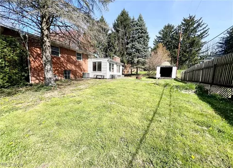 Exterior - 174 Mount Marie Ave NW, Canton, OH 44708 photo 6 of 7