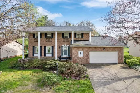 1196 Doncaster St NW, North Canton, OH 44720