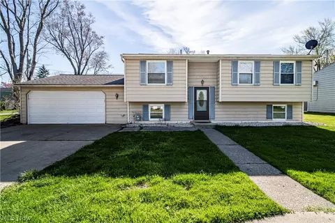 1781 Falkirk Rd, Madison, OH 44057