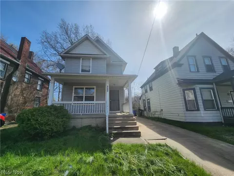 553 E 101st St, Cleveland, OH 44108