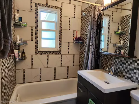 Bath - 1717 E 238th St, Euclid, OH 44117 photo 1 of 1
