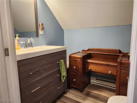 Bedroom - 1717 E 238th St, Euclid, OH 44117 photo 2 of 4