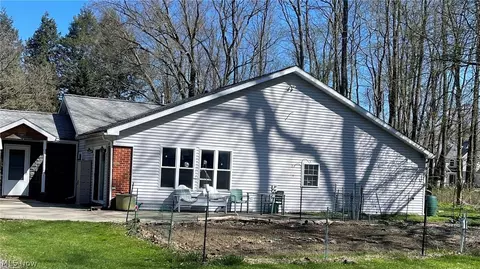 7860 Cushman Dr, Conneaut, OH 44030