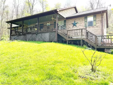 2309 Meldahl Rd, Washington, WV 26181