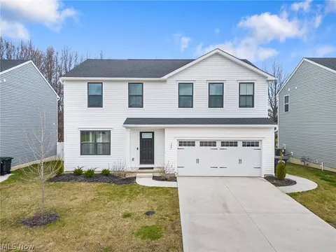 Exterior - 139 Wildflower Dr, Elyria, OH 44035 photo 2 of 7