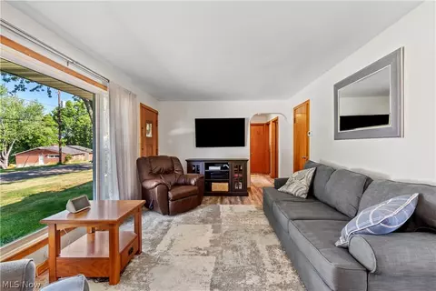 Living - 1724 Spring Valley Ave NW, Canton, OH 44708 photo 3 of 3