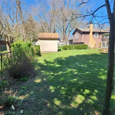 Exterior - 4234 Aimee Ln, Willoughby, OH 44094 photo 5 of 14