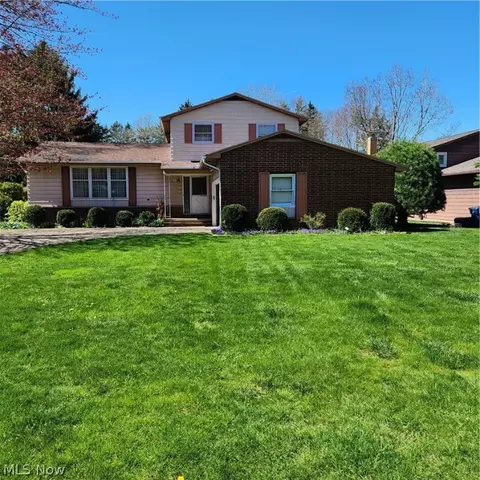 4234 Aimee Ln, Willoughby, OH 44094