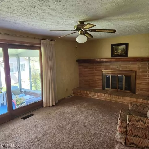 Living - 4234 Aimee Ln, Willoughby, OH 44094 photo 7 of 7