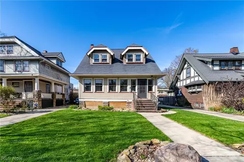 10420 Clifton Blvd, Cleveland, OH 44102
