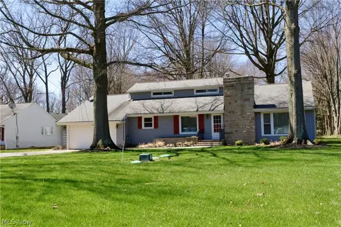 7168 W 130th St, Middleburg Heights, OH 44130