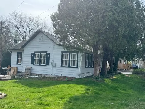 47008 State Route 46, New Waterford, OH 44445