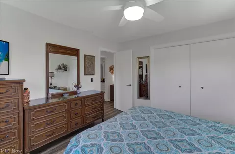 Bedroom - 23 Apache Trl, Malvern, OH 44644 photo 6 of 9