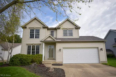 164 Hillside Dr, Wadsworth, OH 44281