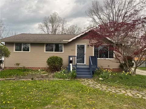 36515 Stevens Blvd, Willoughby, OH 44094