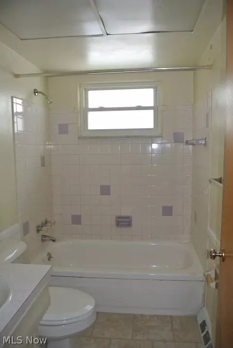 939 Nevin St, Akron, OH 44310 photo 7