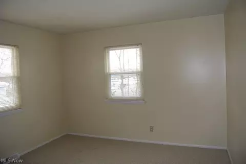 939 Nevin St, Akron, OH 44310 photo 9