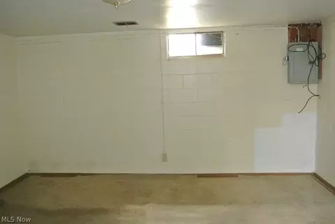 939 Nevin St, Akron, OH 44310 photo 20