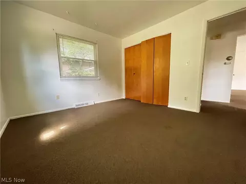 939 Nevin St, Akron, OH 44310 photo 11