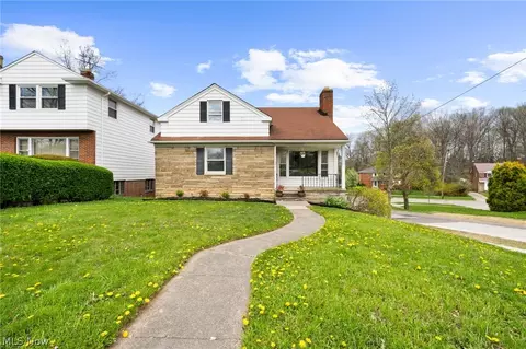 3629 E Scarborough Rd, University Heights, OH 44118