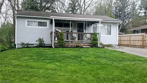 459 Magnolia Ave, Cuyahoga Falls, OH 44221