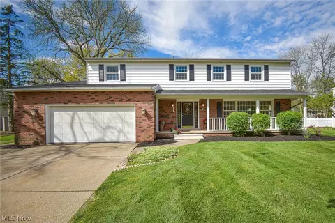 235 Woodland Dr, Medina, OH 44256
