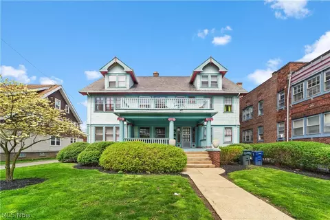 2701 Hampshire Rd, Cleveland Heights, OH 44106