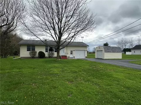 Exterior - 2408 Brown Rd, Ashtabula, OH 44004 photo 3 of 9