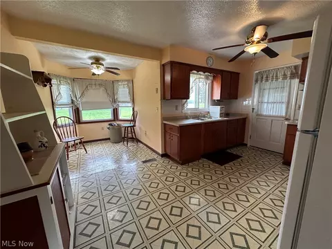 Kitchen - 2408 Brown Rd, Ashtabula, OH 44004 photo 2 of 3