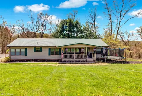 166 Oneida Trl, Malvern, OH 44644