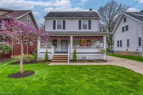 1746 11th St, Cuyahoga Falls, OH 44221
