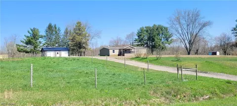 47224 Unionvale Rd, Cadiz, OH 43907