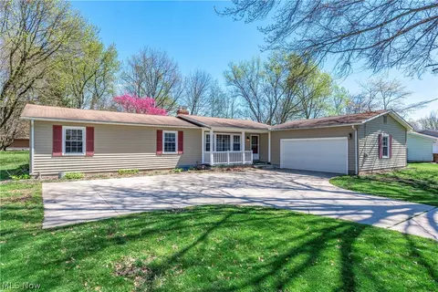 3357 Mark Ln, Norton, OH 44203