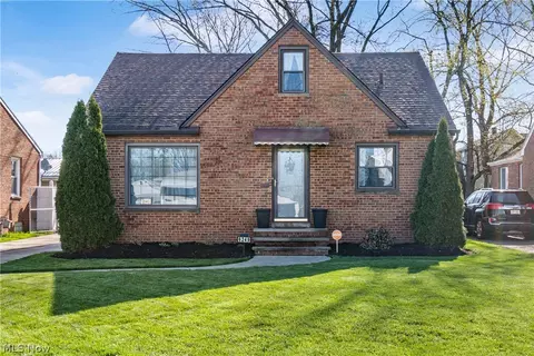 6249 Denison Blvd, Parma Heights, OH 44130