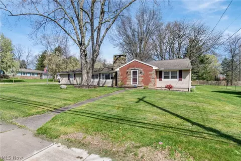 581 High St, Wadsworth, OH 44281