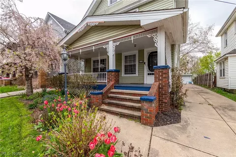 4520 Bucyrus Ave, Cleveland, OH 44109