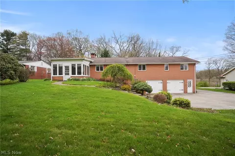 Exterior - 3821 20th St NW, Canton, OH 44708 photo 9 of 10