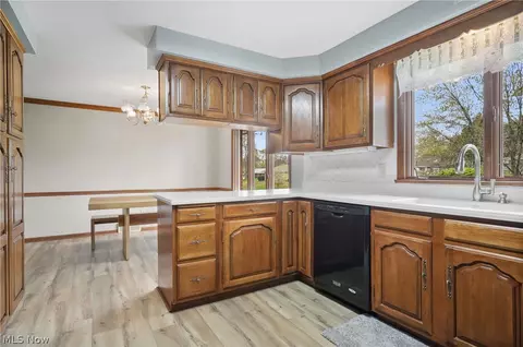 Kitchen - 3821 20th St NW, Canton, OH 44708 photo 3 of 4