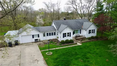 4392 Homestead Dr, Brunswick, OH 44212
