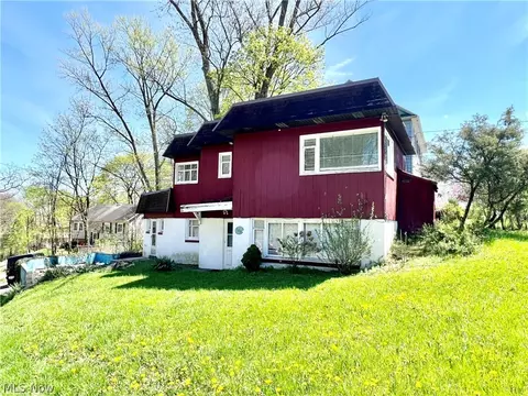 780 Memorial Pkwy, Akron, OH 44303