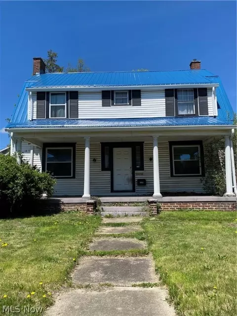 1335 12th St NW, Canton, OH 44703