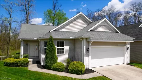10230 Crystal Springs Dr, North Royalton, OH 44133