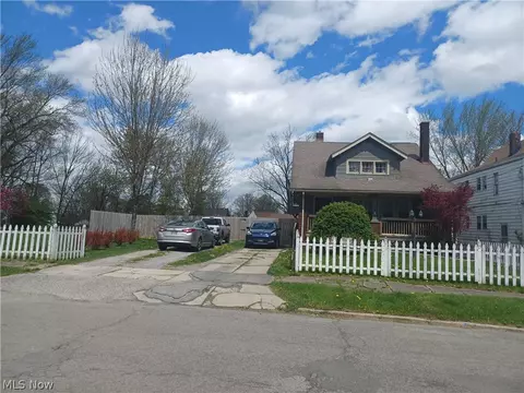 234 E Avondale Ave, Youngstown, OH 44507