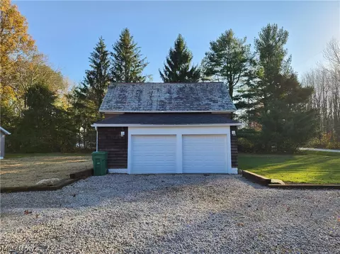 Exterior - 2520 Tryon Rd, Ashtabula, OH 44004 photo 8 of 10