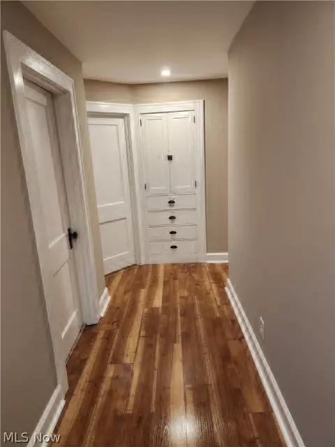 Entry Way - 2520 Tryon Rd, Ashtabula, OH 44004 photo 1 of 3