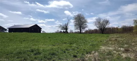 5820 Weaver Rd, Conneaut, OH 44030