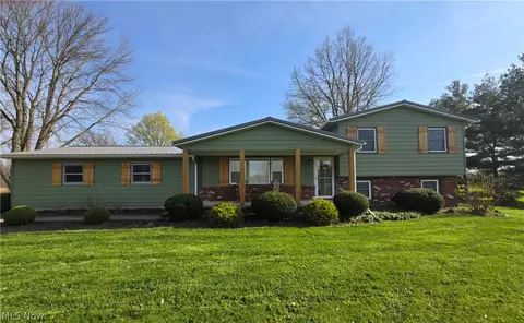 10534 Chatham Rd, Spencer, OH 44275