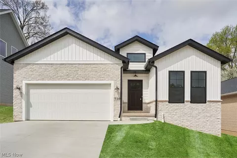 720 Thorn Way, Doylestown, OH 44230