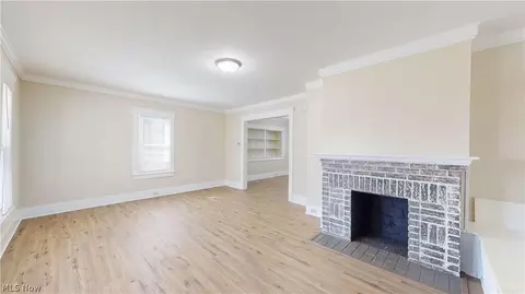 Living - 145 Jesse Ave, Akron, OH 44310 photo 1 of 2
